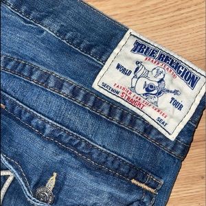 Men’s TRUE RELIGION straight fit jeans